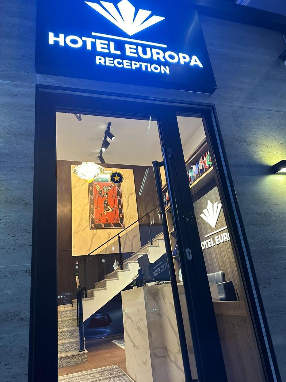Hotel Europa Prishtina Pristina Exteriör bild