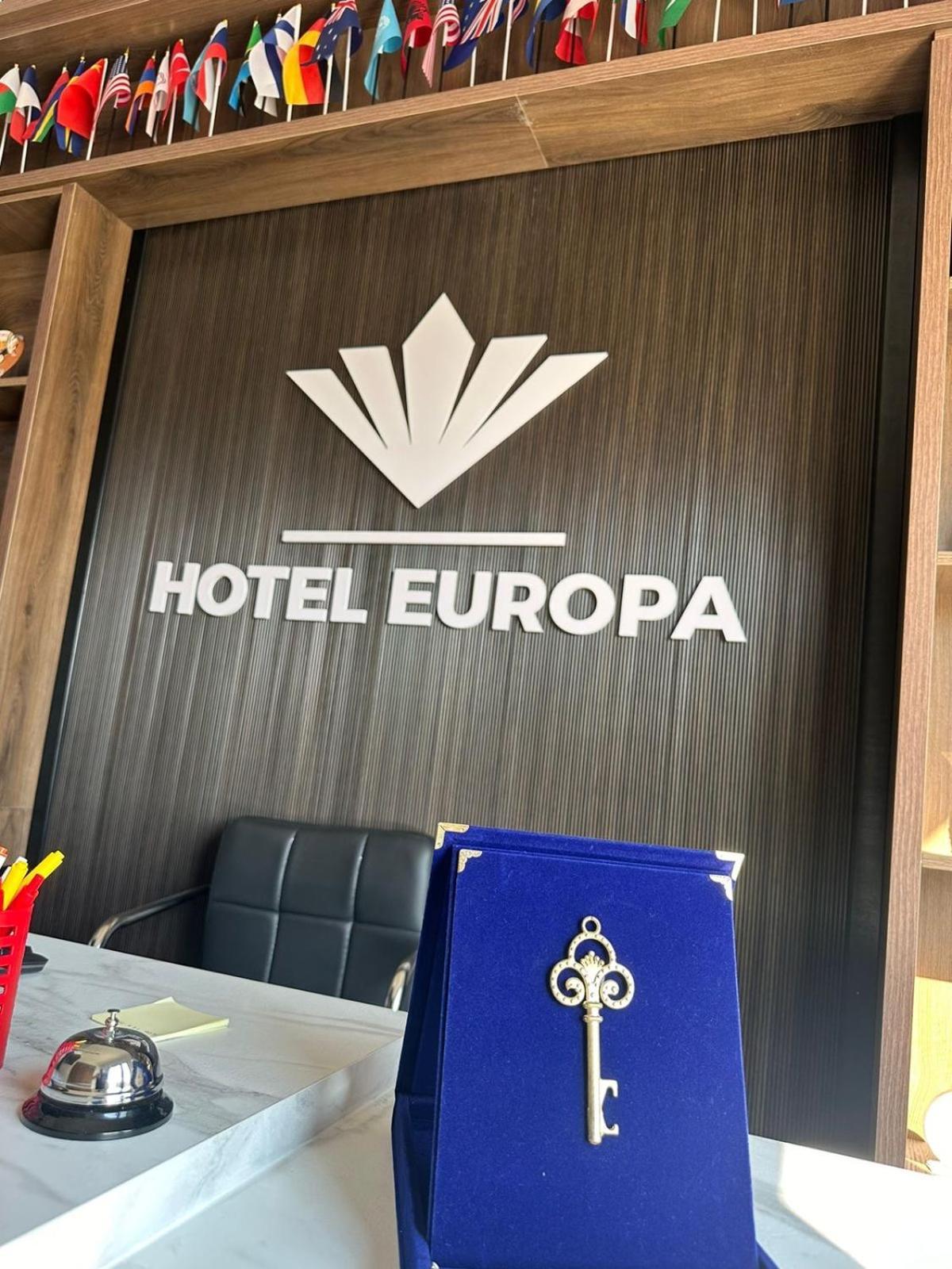 Hotel Europa Prishtina Pristina Exteriör bild