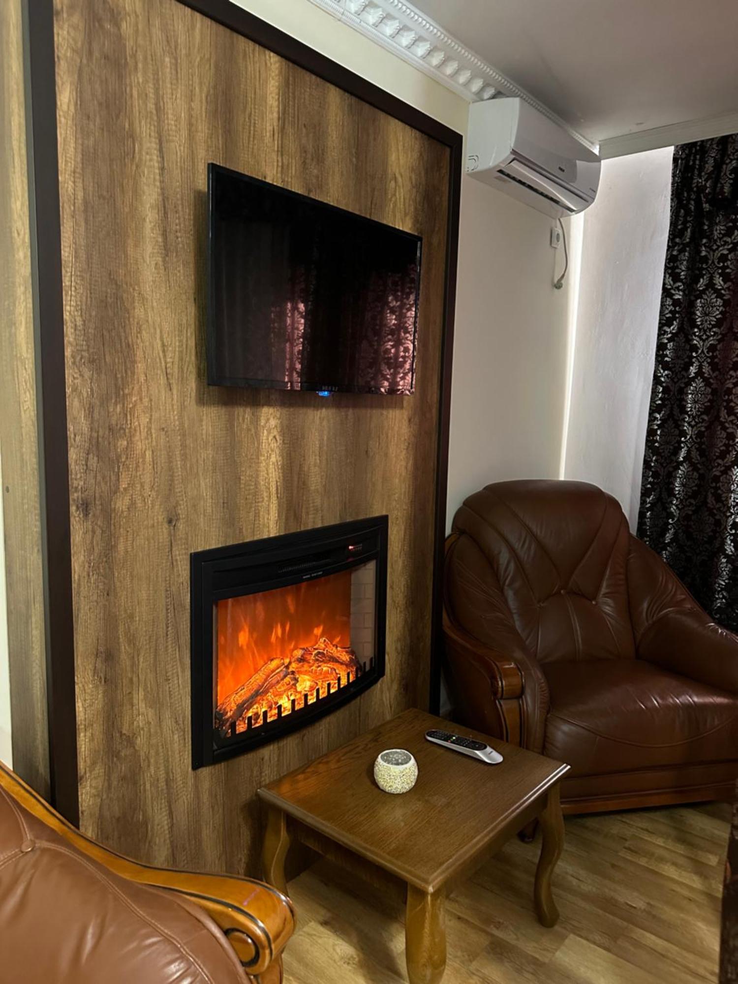 Hotel Europa Prishtina Pristina Exteriör bild